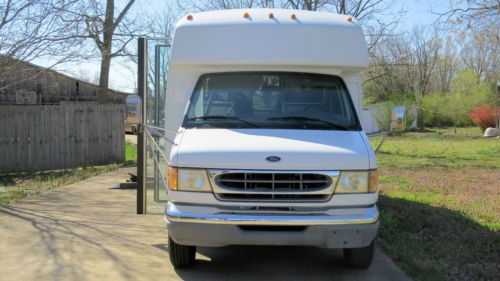 2001 ford e-450 super duty 15 passenger bus with wheelchair lift