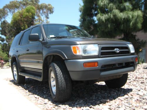 1997 toyota 4runner 2.7l  manual transmission! 4wd 1owner! only 72k!clean title