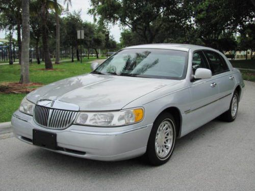 Silver / gray, cartier, low miles, heated seats, clean autocheck, nice, s. fl