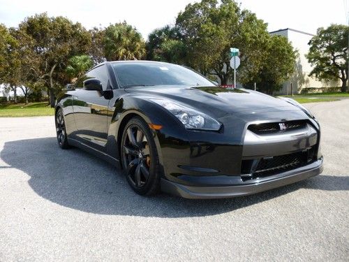 2011 nissan gtr black premium