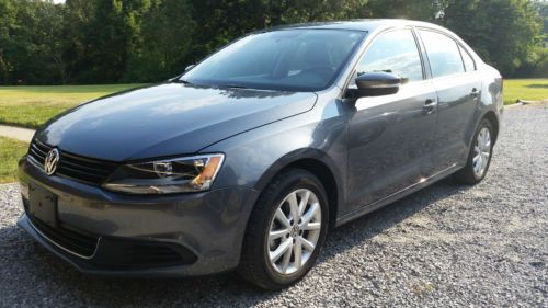 2013 vw jetta loaded leather sunroof heated seats 17,000 miles