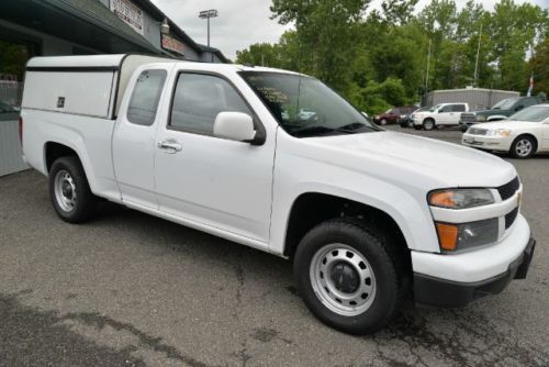 Extended cab 2wd work truck  matching bedcap a/c cruise 5 cyl automatic