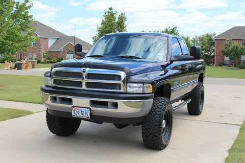 1998 dodge ram 2500, 12 valve, 5 speed, 4x4, quad cab, short bed