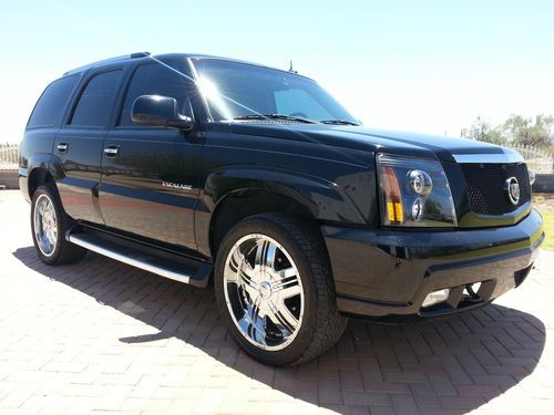 2002 cadillac escalade awd 6.0l on 22's with custom sound and dvds!! must see!!!
