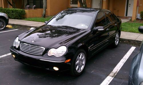 2002 mercedes benz c240 c class , great condition title in hand !!!