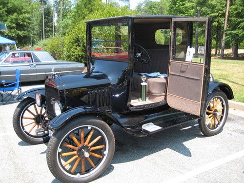 Early 1923 model t - fully restored