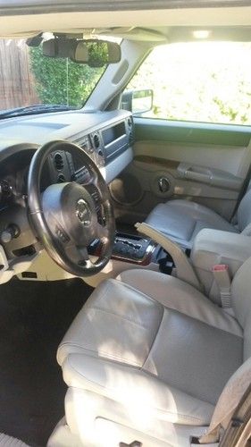 2006 jeep commander limited sport utility 4-door 5.7l black