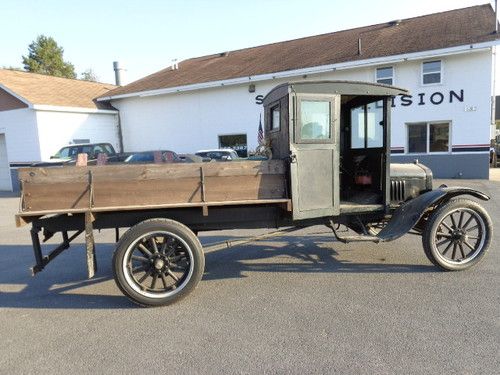 1918 ford model t truck
