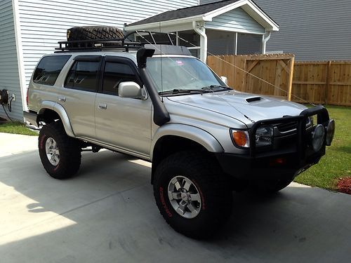 2001 toyota 4runner sr5 4x4, 6" lift, 35" general grabbers, $10k in upgrades