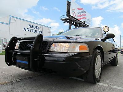 P71 police interceptor car  *black on black crown vic*  5 new tires / serviced