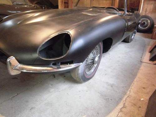Jaguar xke/e-type  roadster