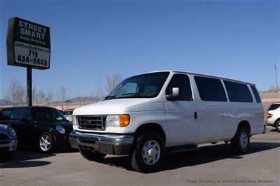 Econoline e-350 ext 15 passenger xlt van, clean carfax....financing available!!