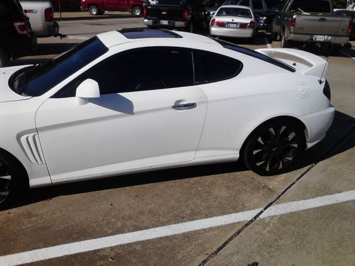 Used 2003 Hyundai Tiburon Gt Coupe 2 Door 7l Sports Car In 2003 Hyundai Tiburon Gt Coupe 2 Door 7l Sports Car Us 3 900 00