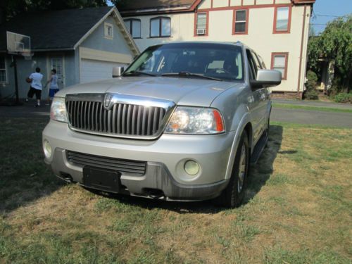 2003 lincoln navigator awd wow!! clean mean classy l@@ks and runs great $ave now