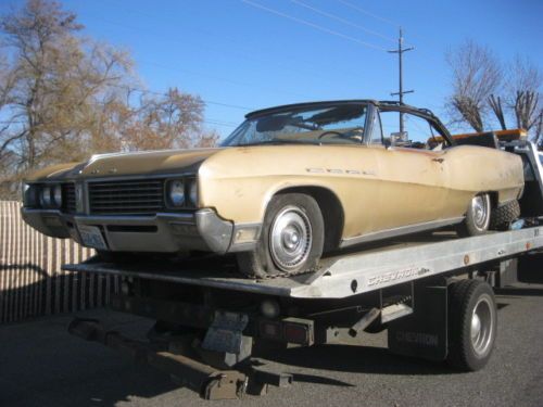 1967 buick electra 225 convertible project car, rusty but very restorable