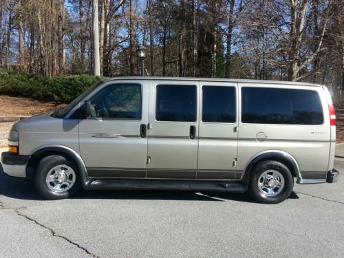 Conversion van -- one owner with 125.000 miles - won&#039;t last long!!!
