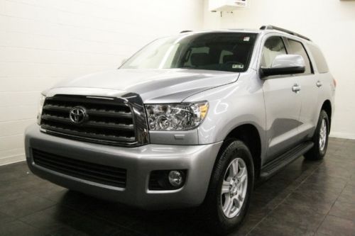 2013 toyota sequoia sr5 5.7l roof 3rd seat all power low miles