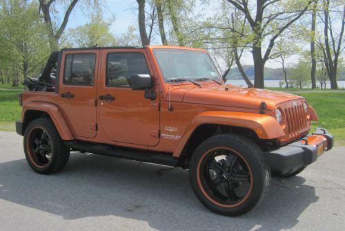2011 jeep wrangler unlimited sahara 4-door loaded custom wheels mint