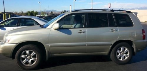 2003 toyota highlander 4wd owner selling. family moving out of country,must go!!