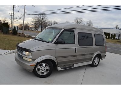 2003 chevrolet astro conversion van awd,  dvd, carfax one owner , low reserve