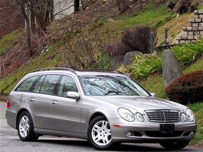 E350 4matic wagon awd 3rd seat xtra clean garaged fully loaded navi leather