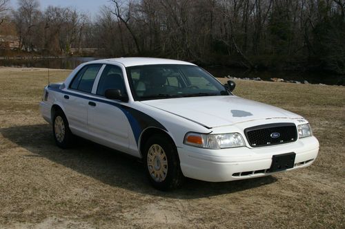 2005 retired police crown victoria police interceptor 4.6l