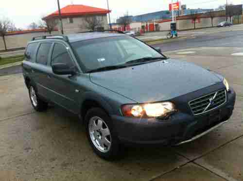 Purchase used 2001 Volvo v70 XC cross country AWD XC70