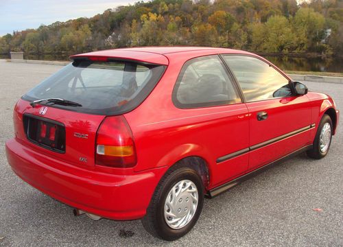 1996 honda civic dx hatchback 3-door 1.6l - automatic -good condition