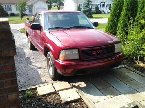 2000 gmc sonoma sls extended cab pickup 3-door 2.2l