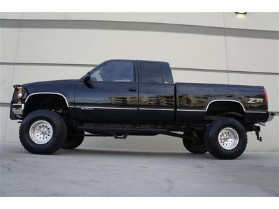 Purchase used CUSTOM LIFTED CHEVY SILVERADO 1500 FABTECH ...