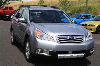 2012 subaru outback limited h6. loaded. clean.