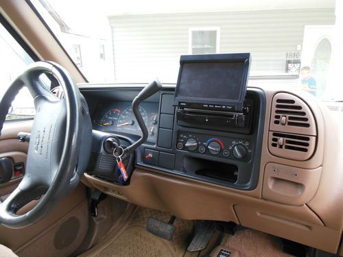 Purchase Used 1995 Chevy Suburban 2500 Diesel Only 55k