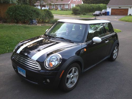 2007 mini cooper automatic leather heated seats panoramic sun-roof s package 39k