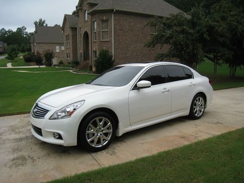 2013 infiniti g37 sport sedan 6sp manual 10k miles ***extras***