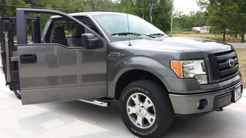 2010 ford f-150 supercab stx 4wd only 13,400 miles!