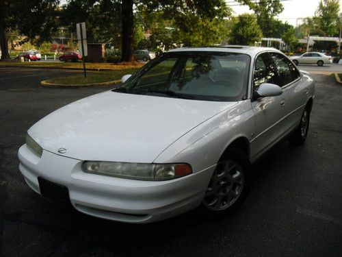 2000 oldsmobile intrigue gls,auto,leather,roof,all option,great car,no reserve!