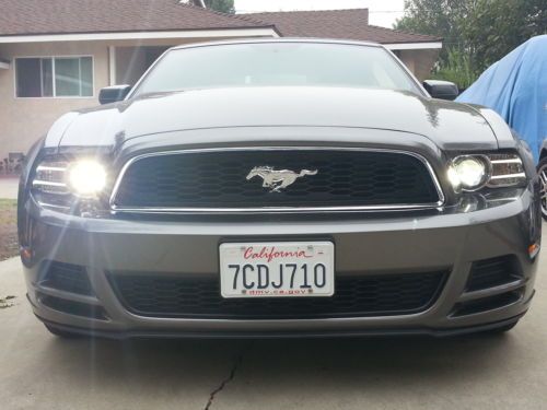 2014 ford mustang base convertible 2-door 3.7l    leather seats.