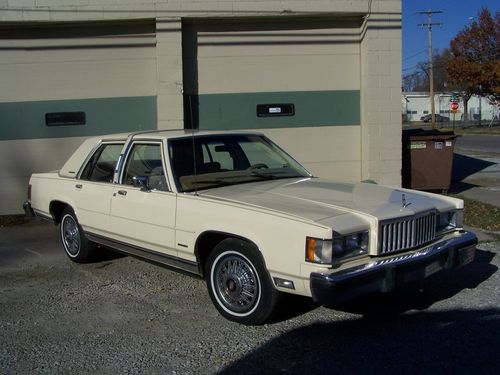 This 83 mercury grand marquis owned by elderly lady-always garaged-extra sharp!!
