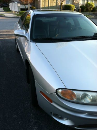 2002 oldsmobile aurora base sedan 4-door 4.0l