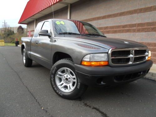 2004 dodge dakota sxt automatic extended cabin one owner!! low mileage!!