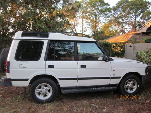 1997 white with tan interior land rover discovery