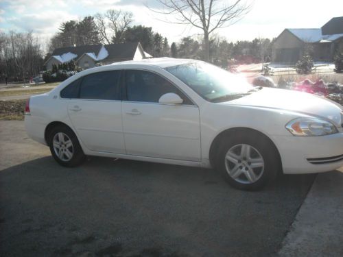 2008 chevy impala ls white, very good condition, flex fuel car e-85 option
