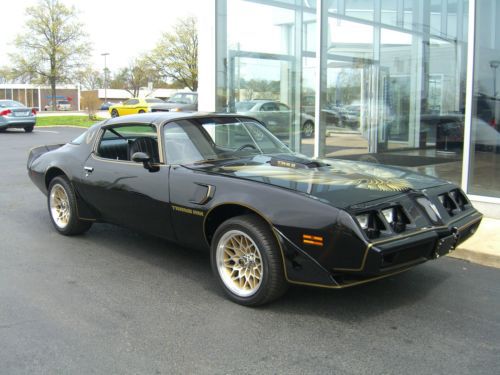 1979 pontiac trans am 6.6l collector&#039;s car - completely restored!