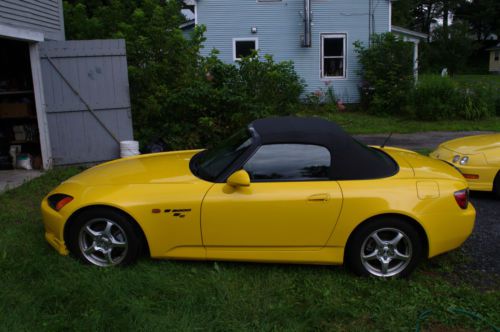 2001 honda s2000 - 46k spa yellow with black leather interior, oem front spoiler