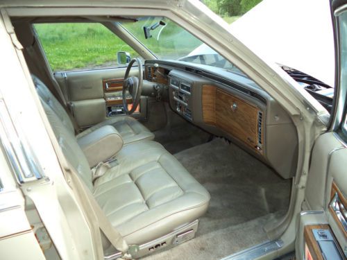 Classic 1985 Cadillac Fleetwood Brougham, 58k ACT. Miles One Owner All Original, image 12