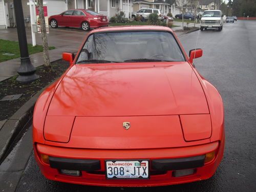 1983 porsche 944 automatic real clean and runs and drives good