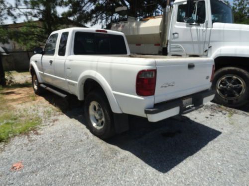 Purchase Used 2001 White Ford Ranger 4x4 Pickup Truck One