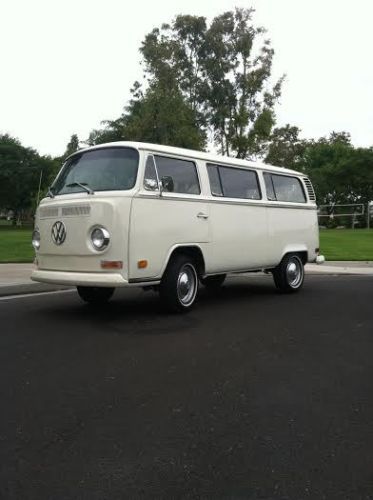 1972 deluxe - passenger bus