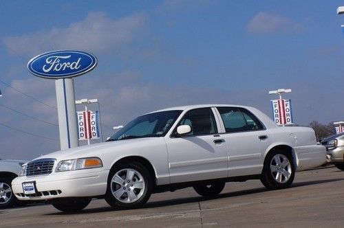 2011 ford crown victoria lx