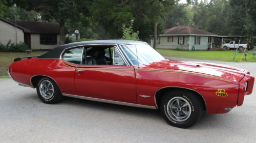 1968 red pontiac gto coupe ! beautiful paint &amp; body! authentic 242 car! rare!
